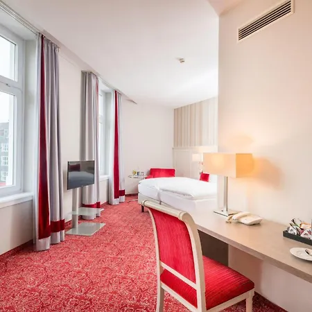 Bielefelder Hof 4*