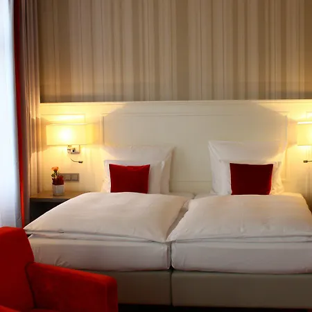 Bielefelder Hof Hotel 4*